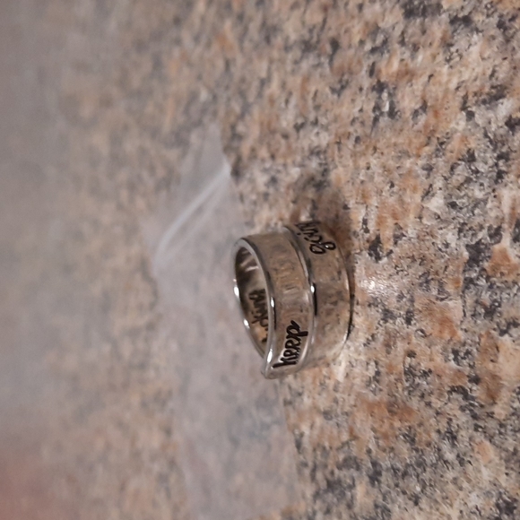 NEW Stainless Steel "keep (fucking) going" Ring - Picture 3 of 3